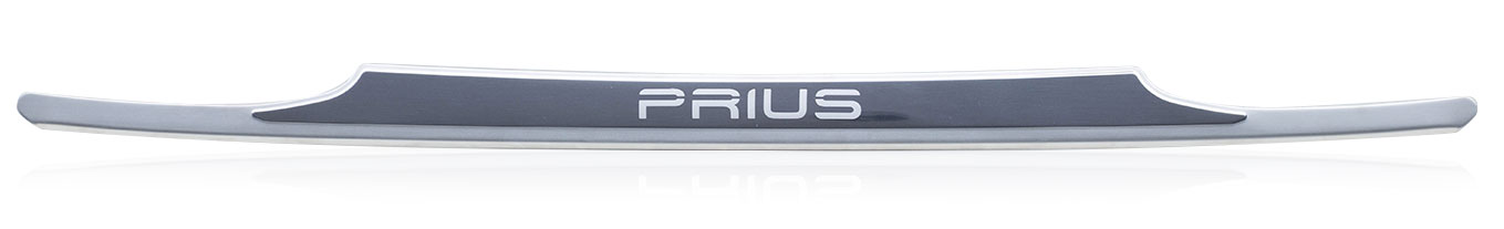 Protezione baule in acciaio inox con finitura lucida e logo inciso chimicamente. Protezione baule in acciaio inox con finitura lucida e logo inciso chimicamente.